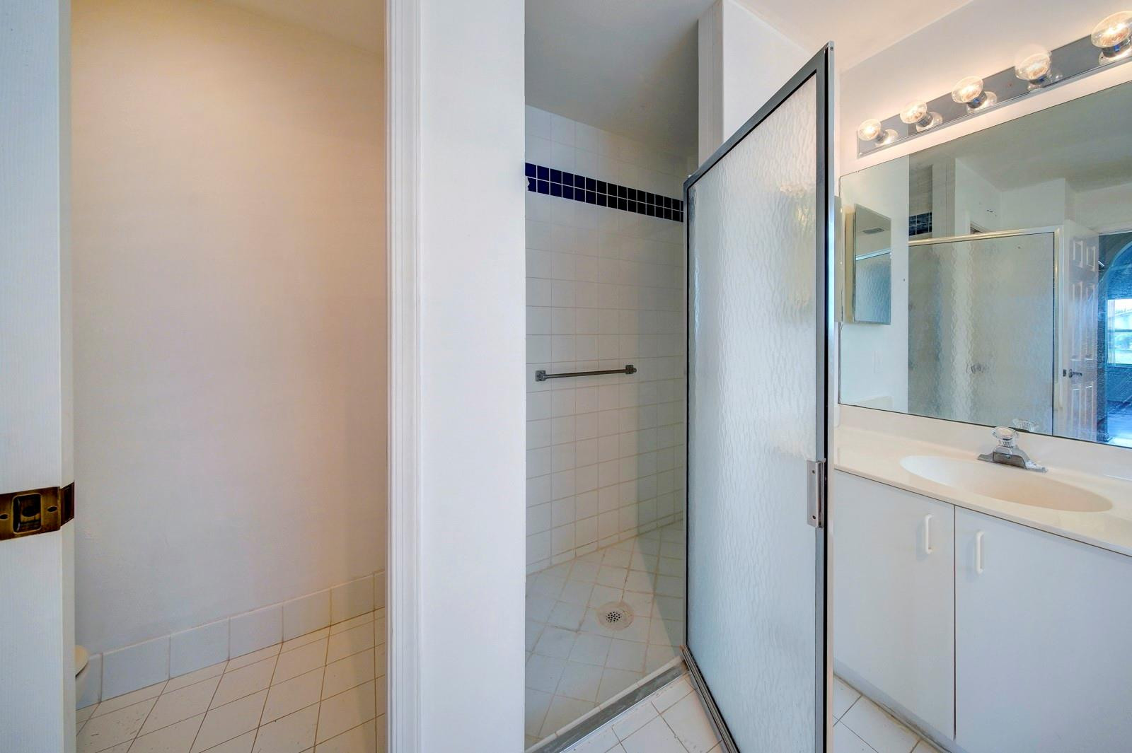 8765 Thames River Dr