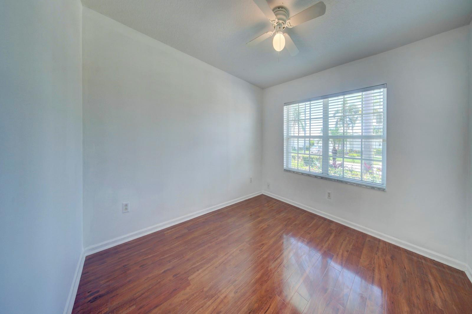 8765 Thames River Dr