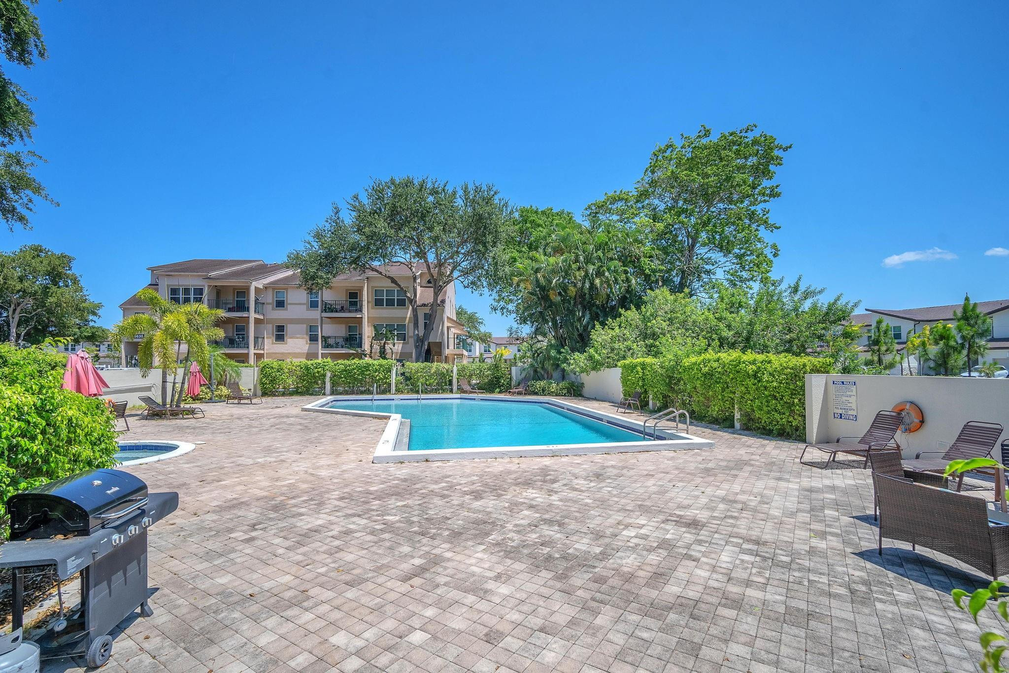 5951 WELLESLEY PARK Drive 104