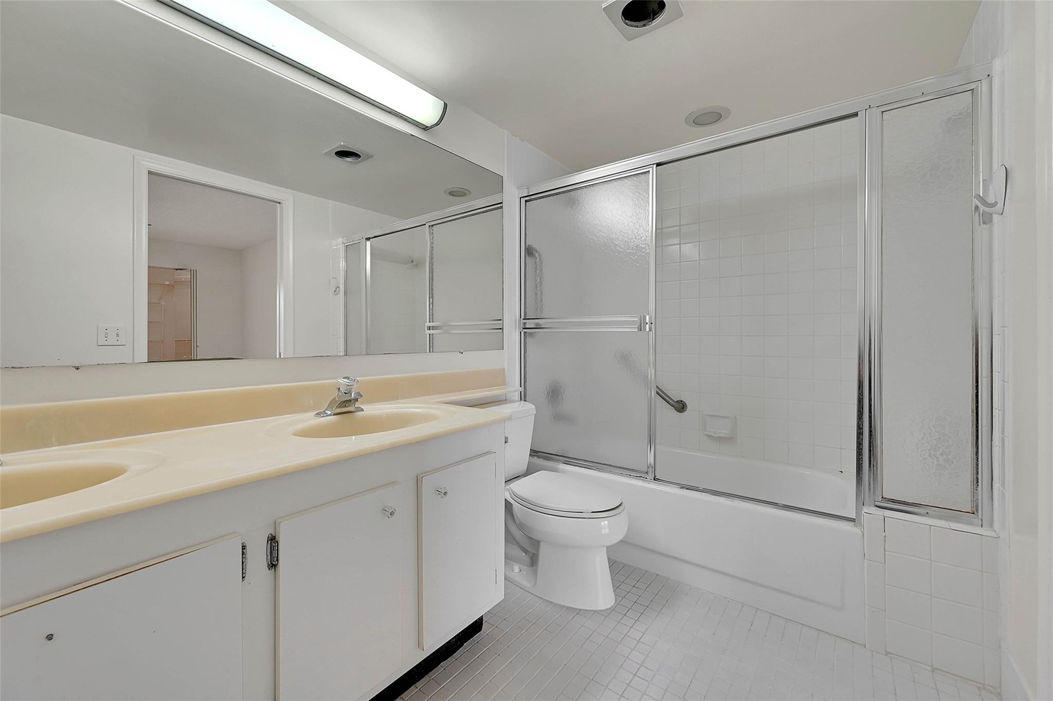 1804 Eleuthera Pt E3