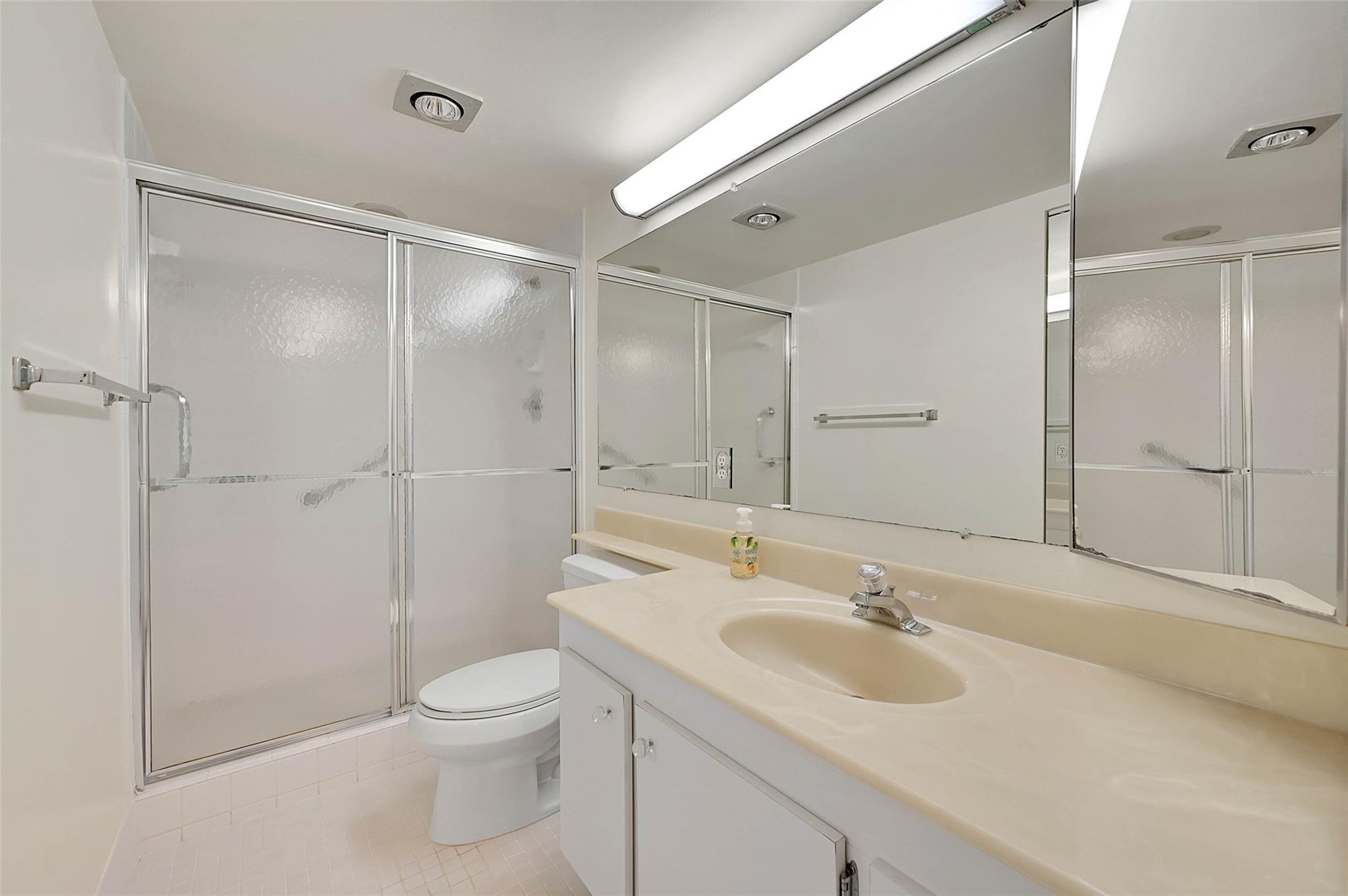 1804 Eleuthera Pt E3