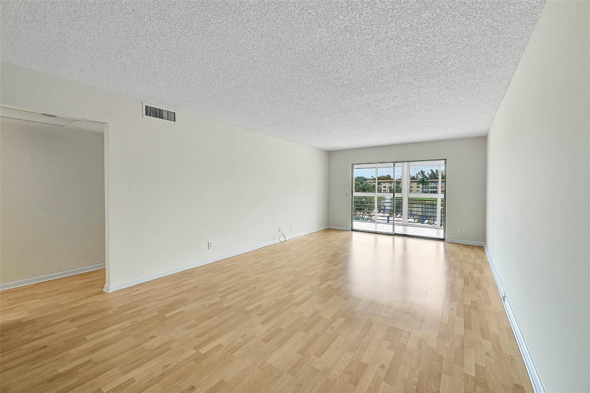 1804 Eleuthera Pt E3