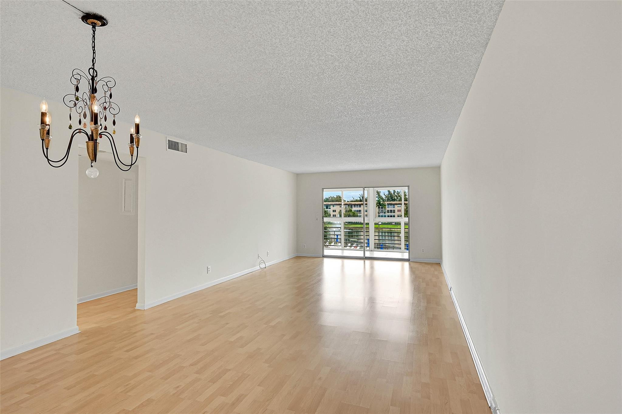 1804 Eleuthera Pt E3