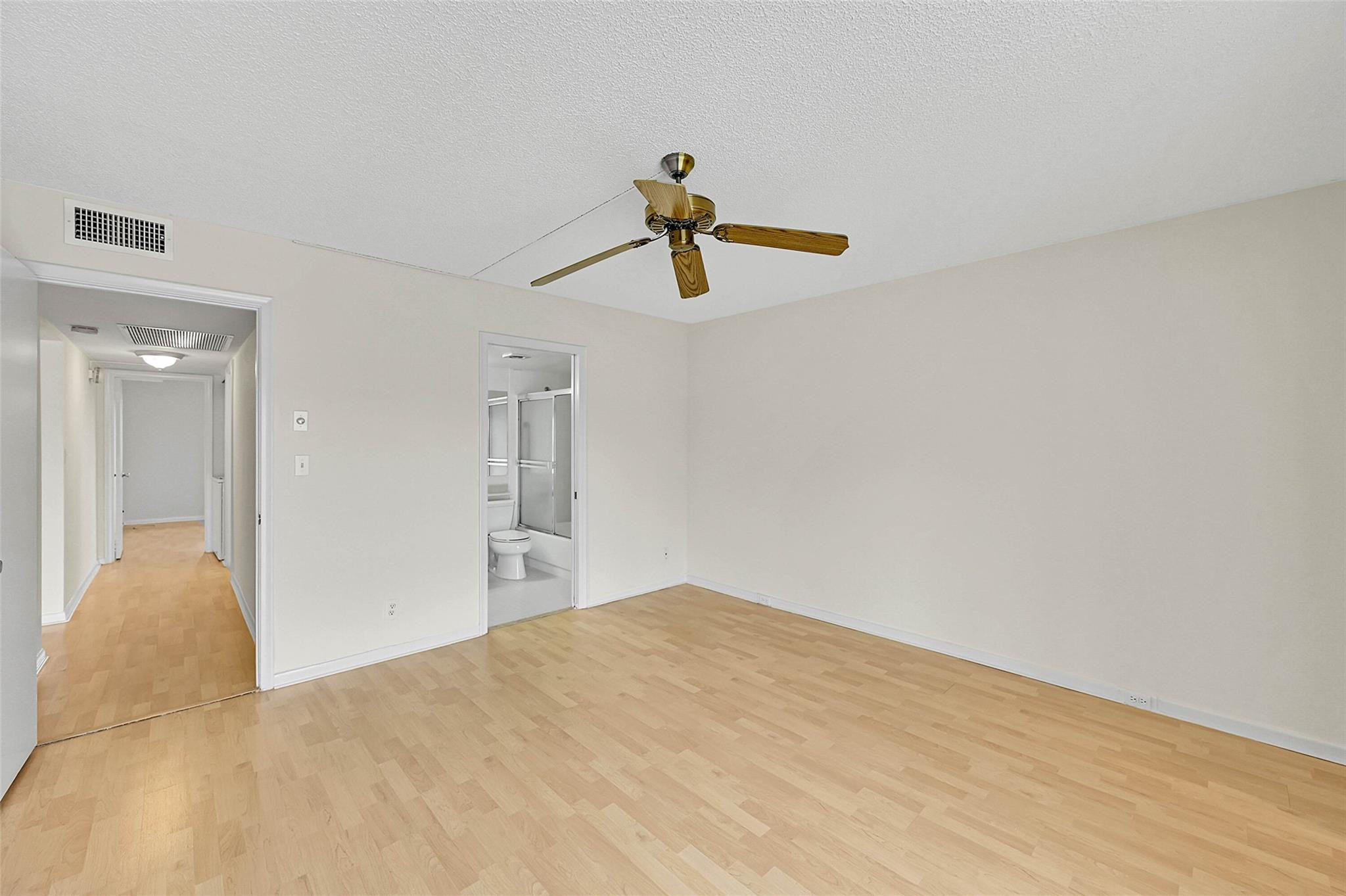 1804 Eleuthera Pt E3