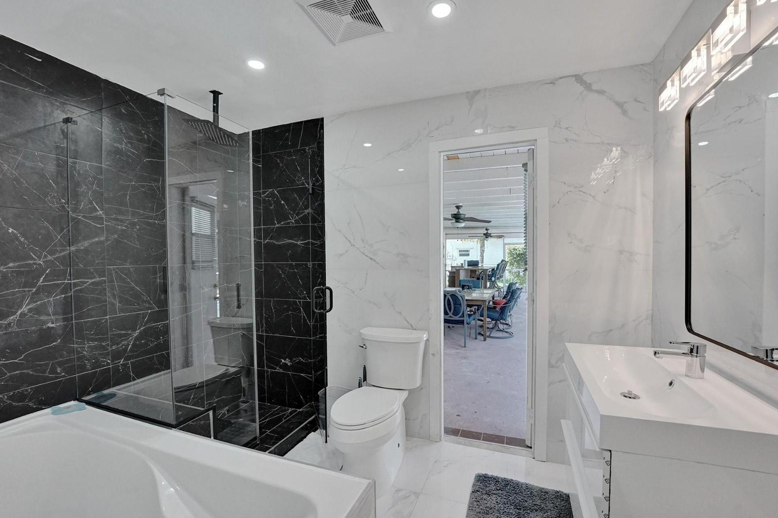 2109 NW 87th Ter