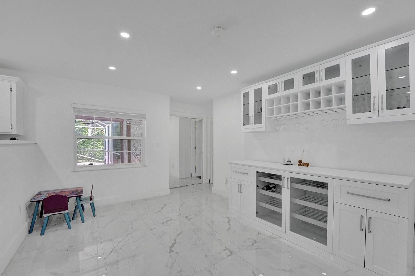 2109 NW 87th Ter