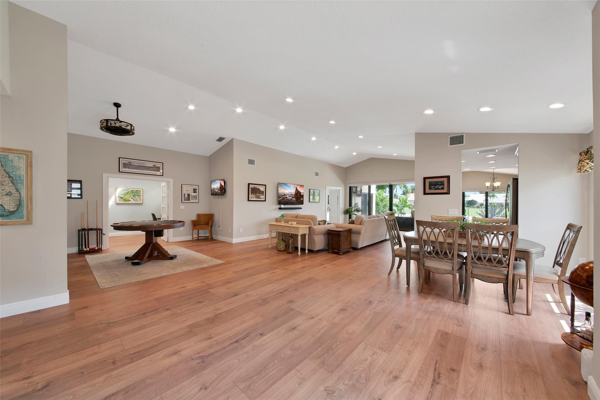 10271 Sunset Bend Dr
