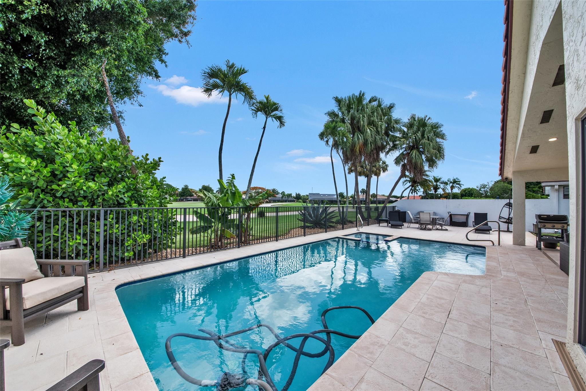 10271 Sunset Bend Dr