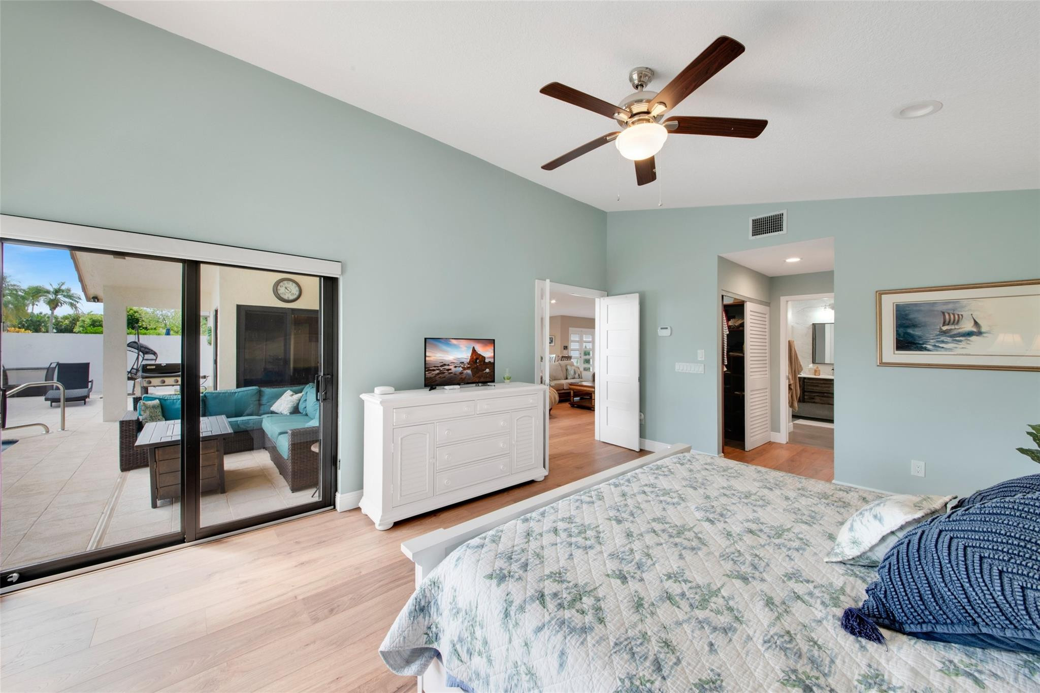 10271 Sunset Bend Dr