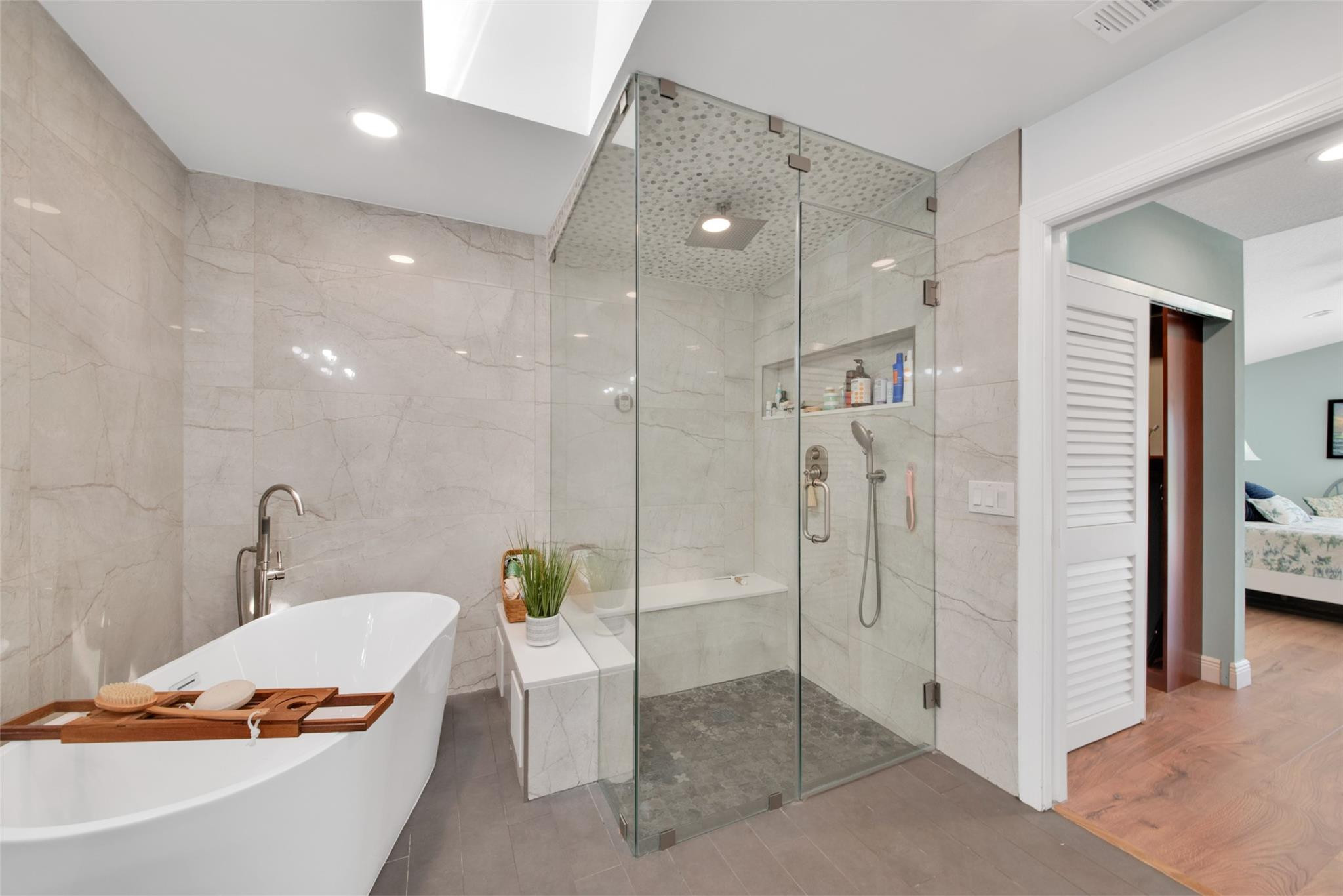 10271 Sunset Bend Dr