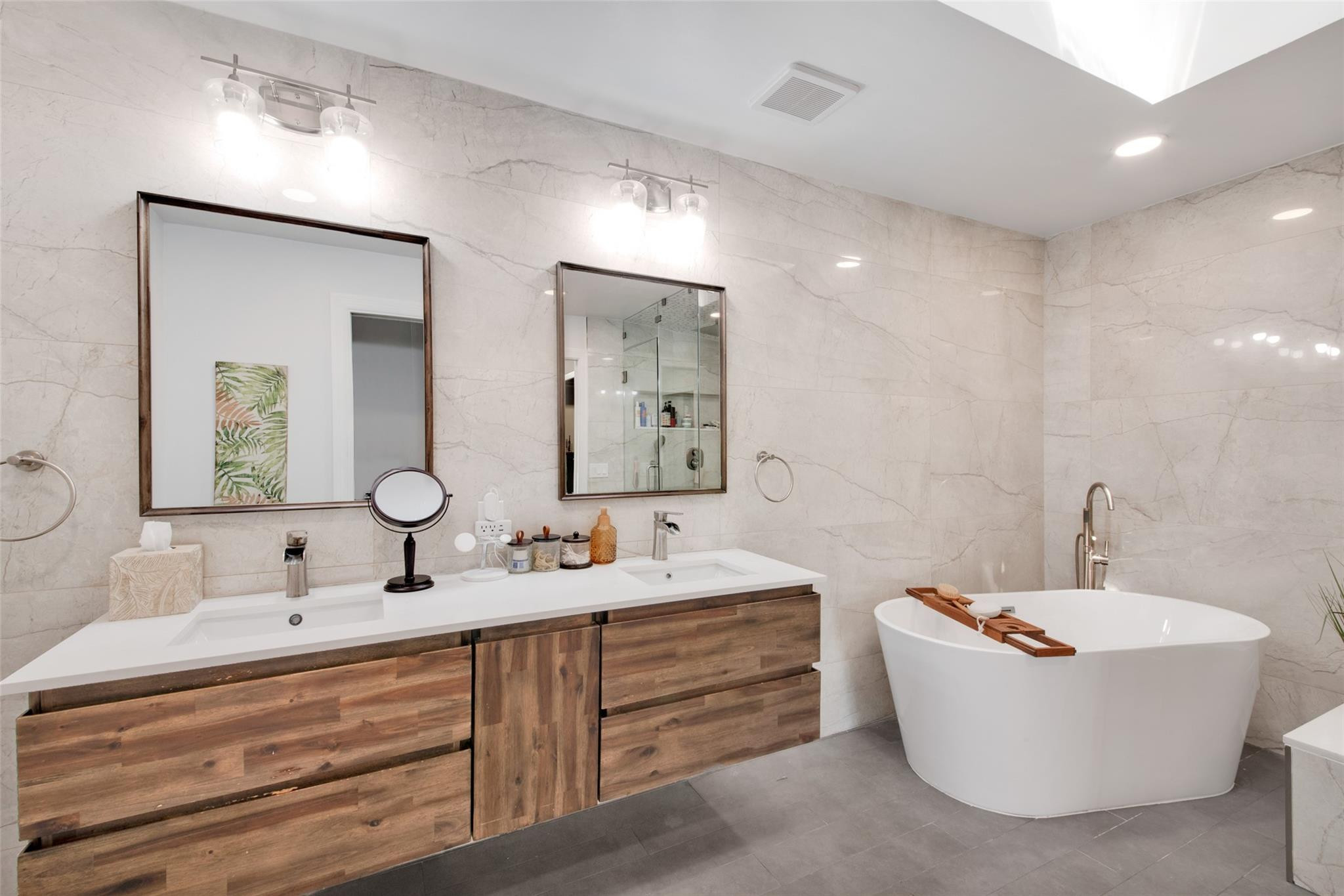 10271 Sunset Bend Dr