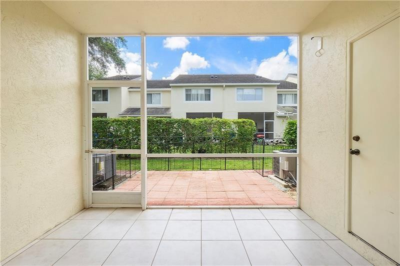 9834 NW 57th Mnr 11