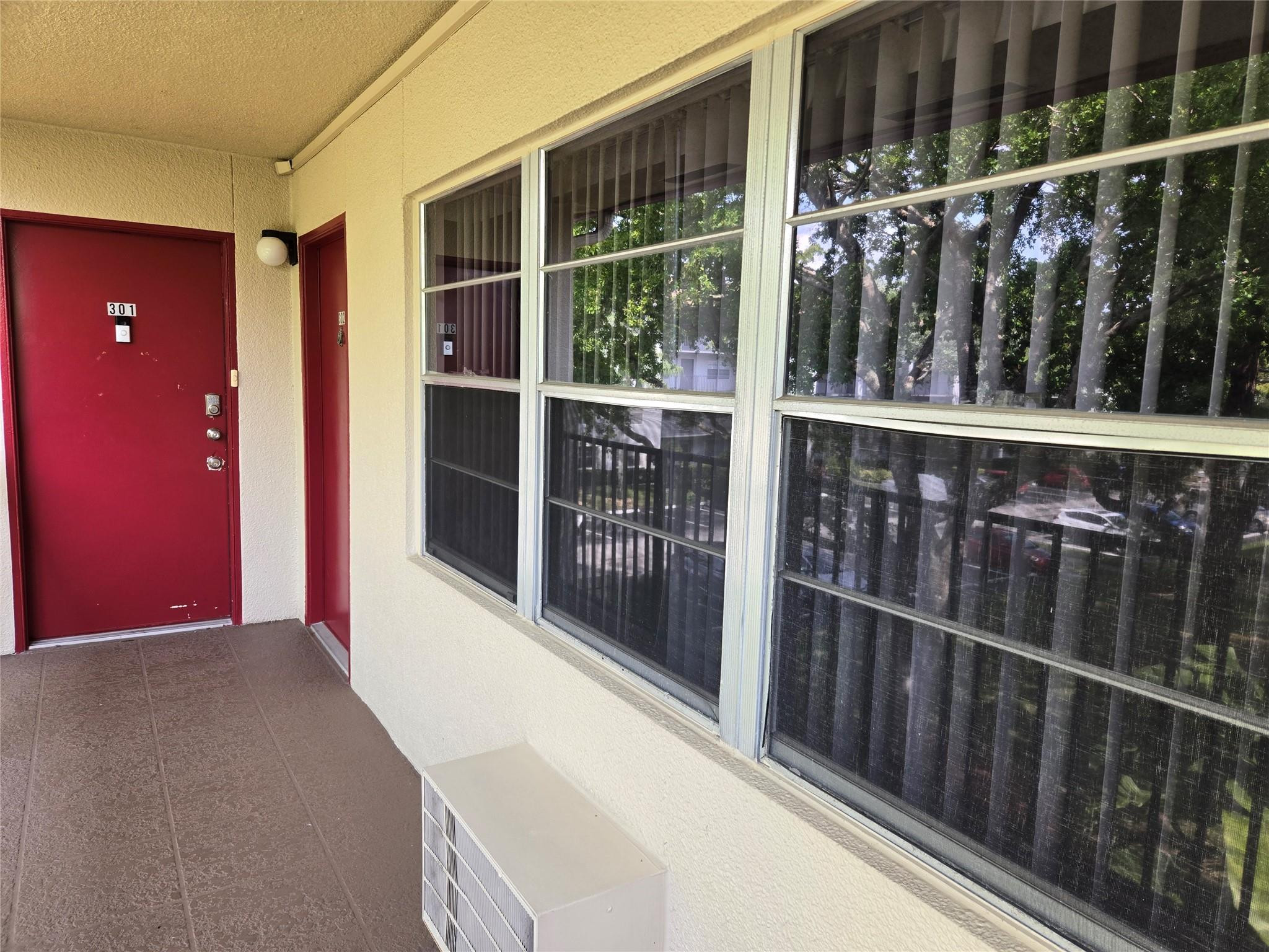 200 SW 132nd Way 302L