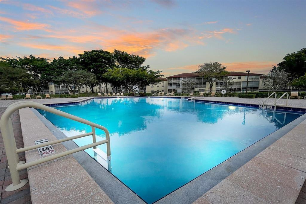 200 SW 132nd Way 302L