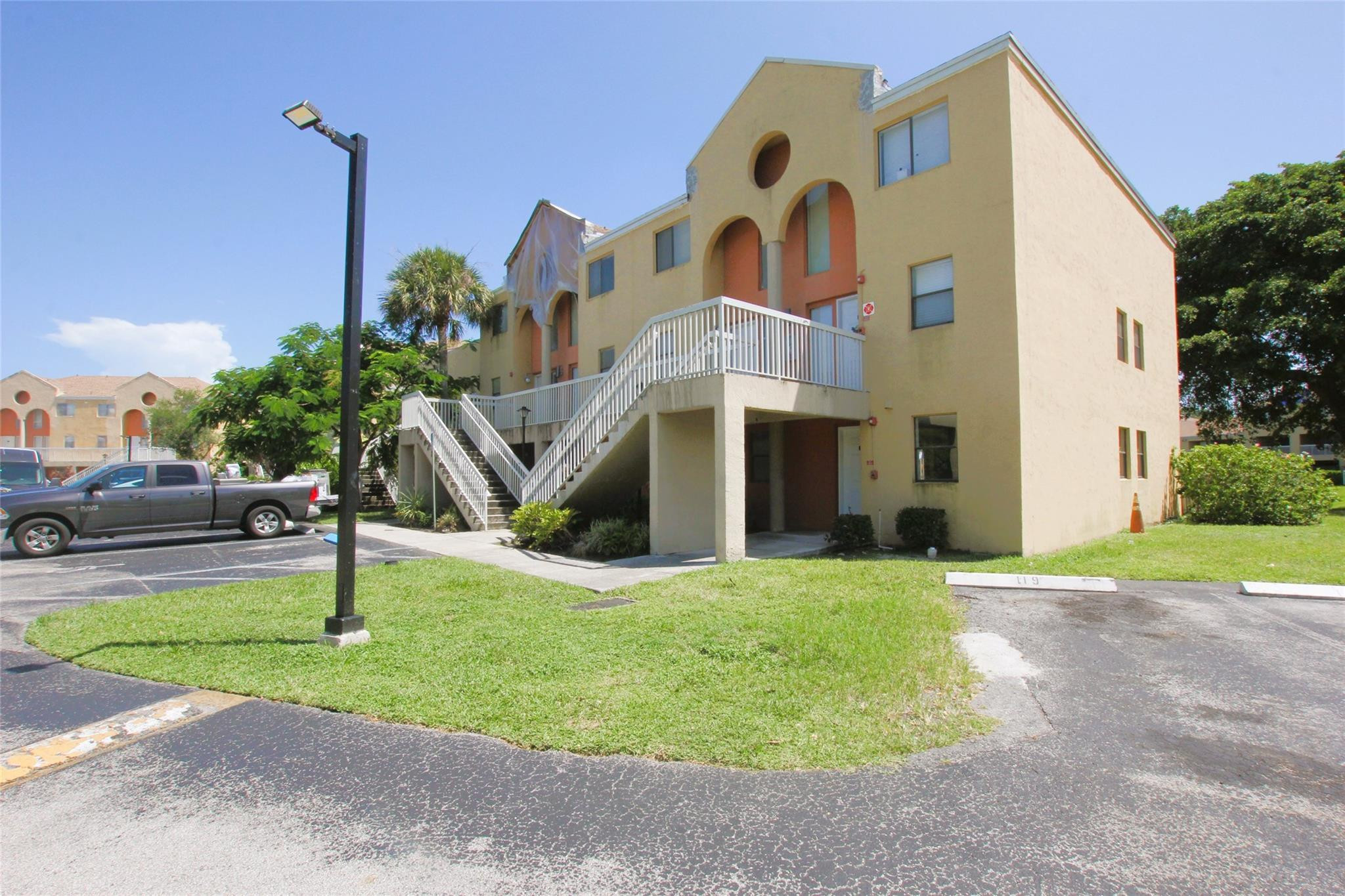 5200 NW 31st Ave 98