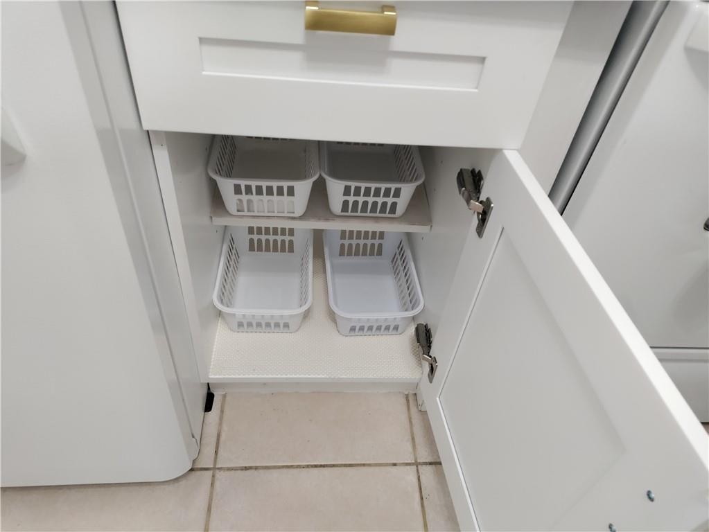 2771 Riverside Dr 207