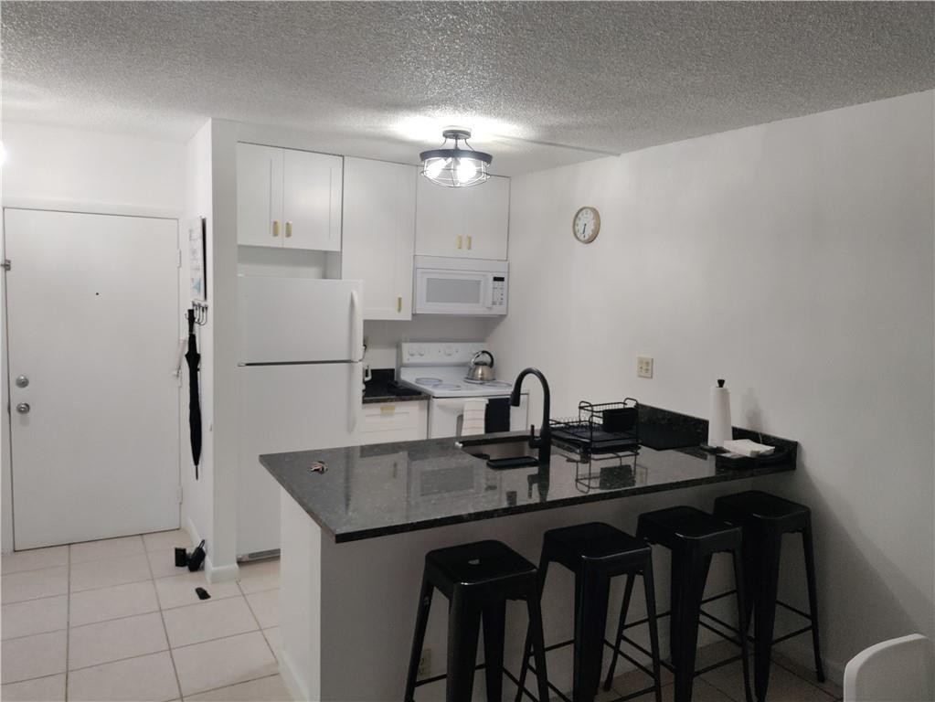 2771 Riverside Dr 207