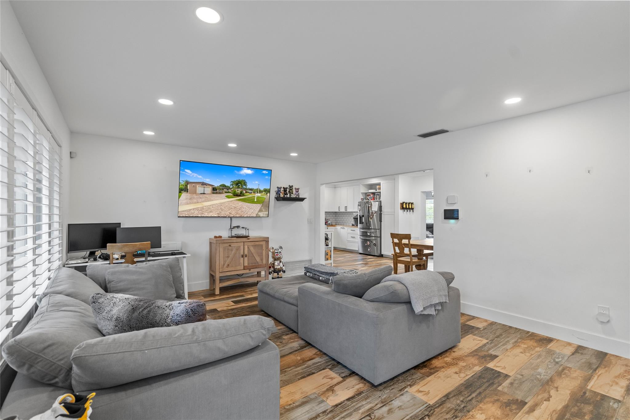 1621 NW 115th Ave