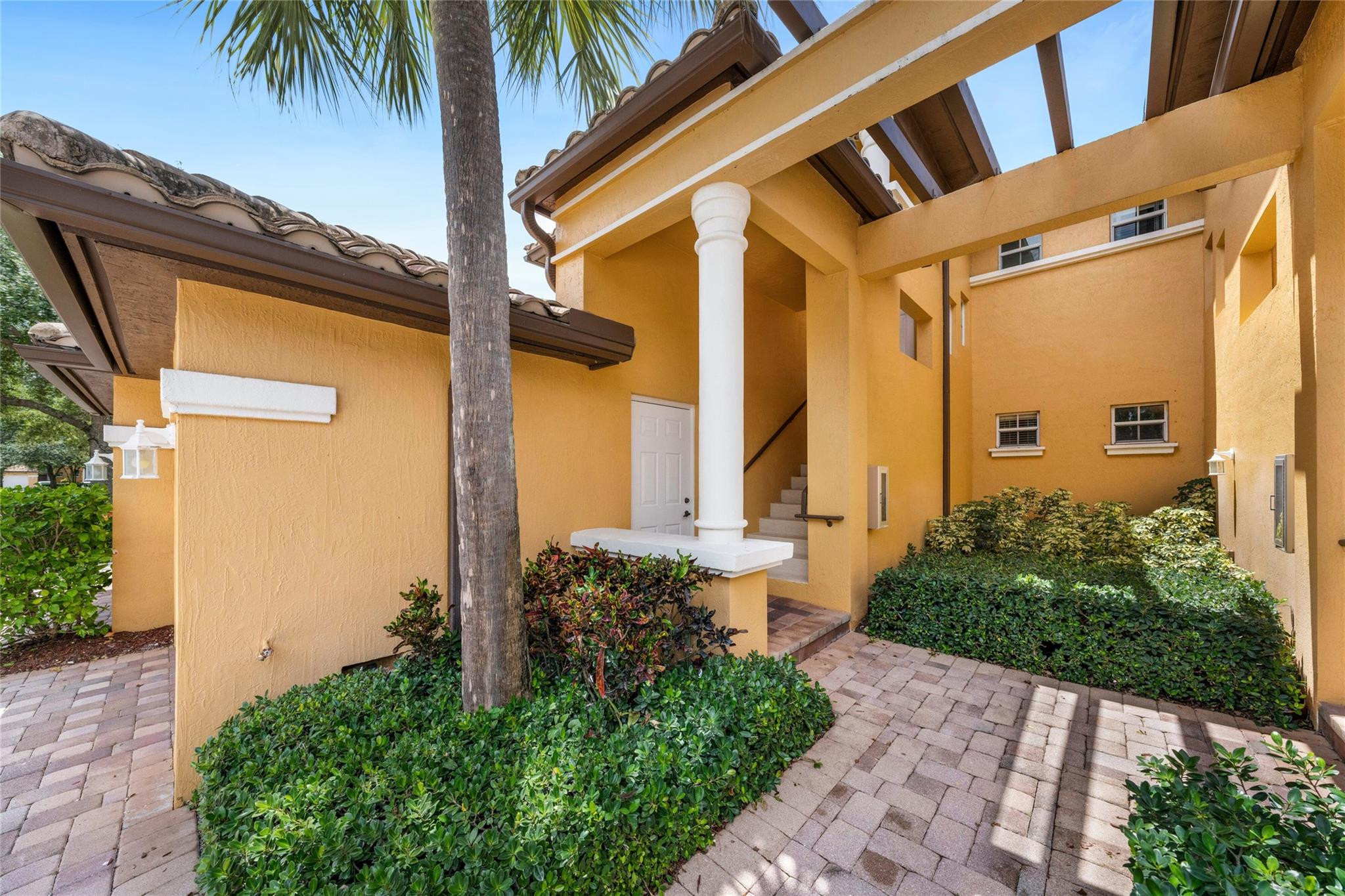 7963 NW 127th Ln 5-D