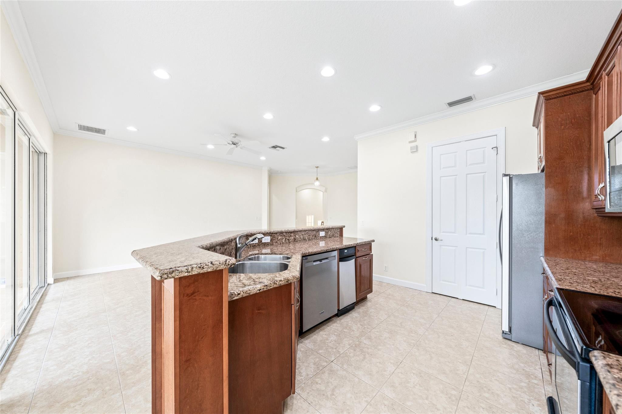 7963 NW 127th Ln 5-D