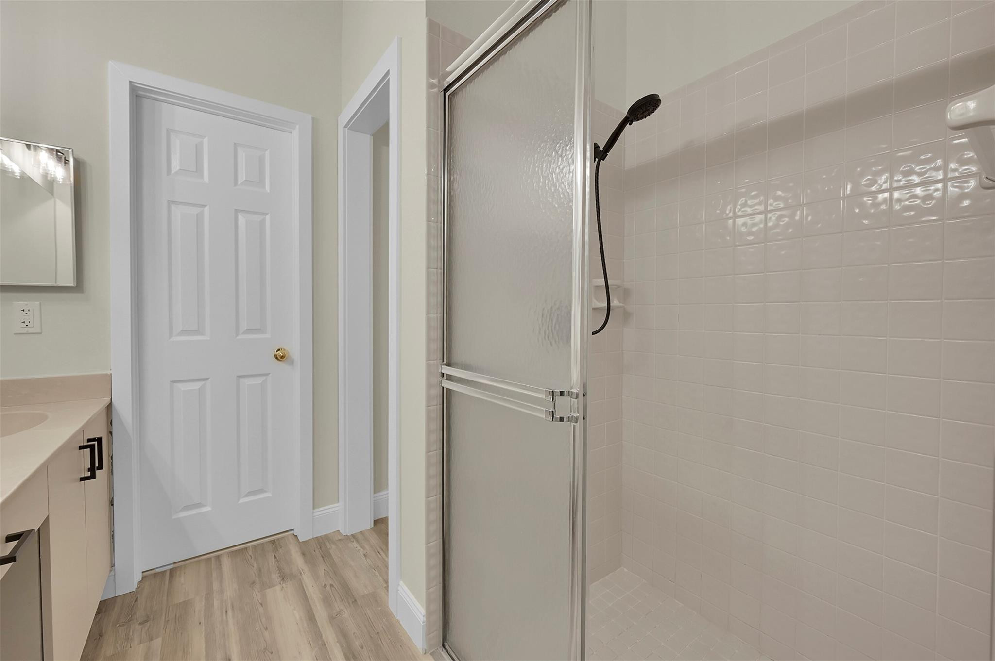 7524 Pinewalk Dr 173