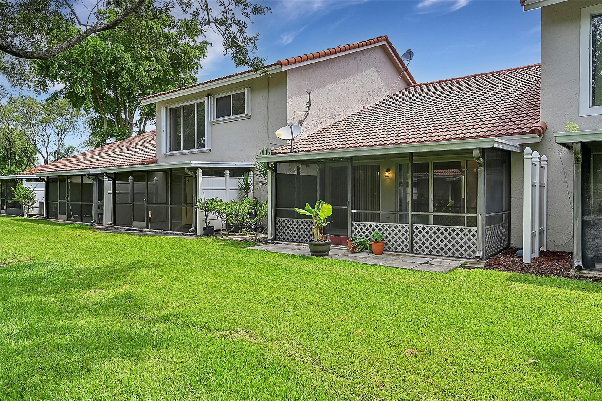 7524 Pinewalk Dr 173