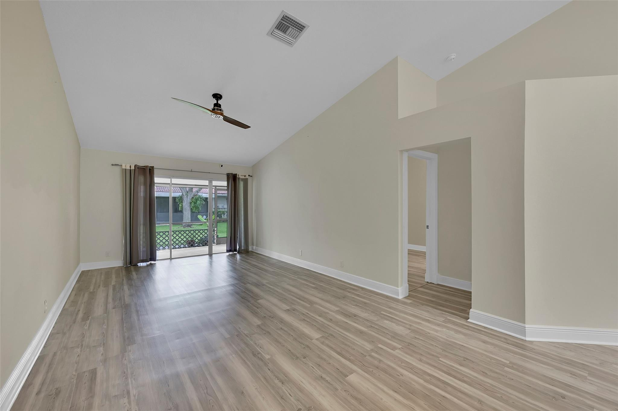 7524 Pinewalk Dr 173