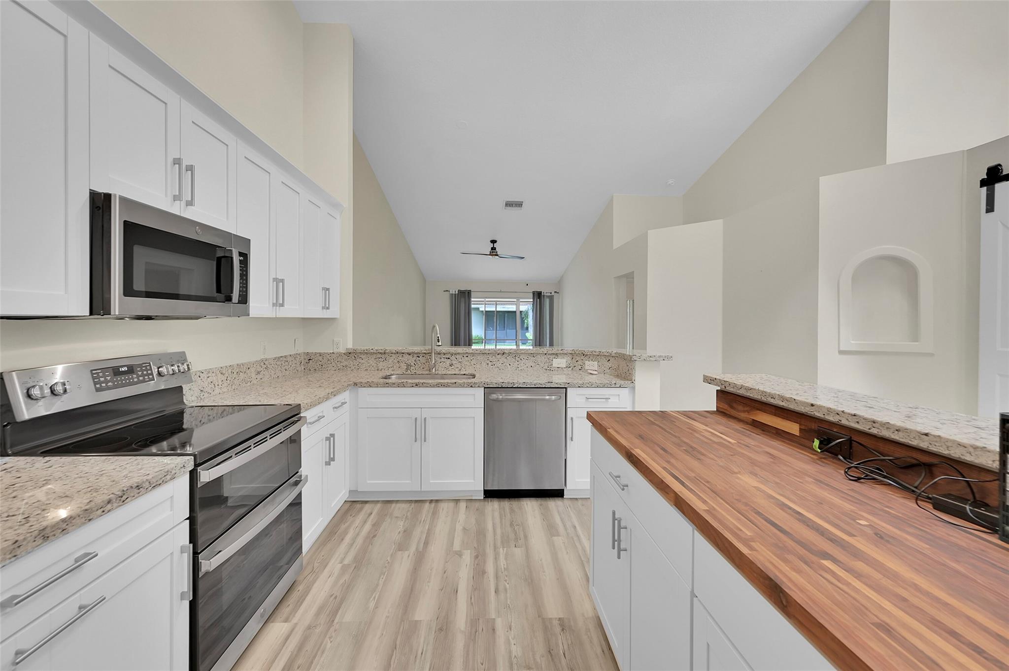 7524 Pinewalk Dr 173