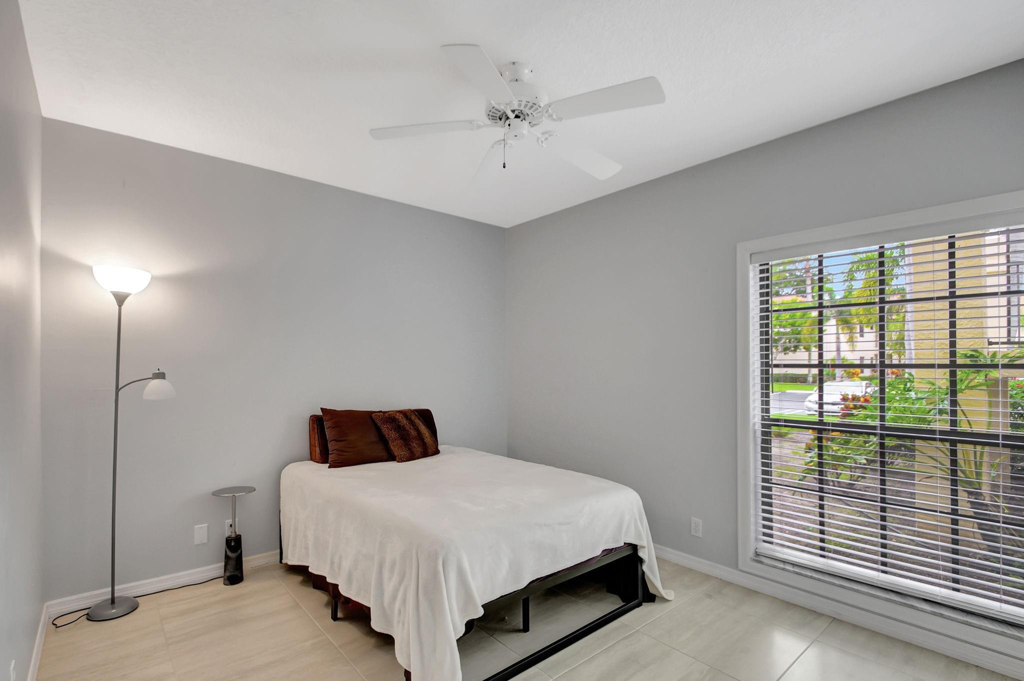3229 Jog Park Dr 3229