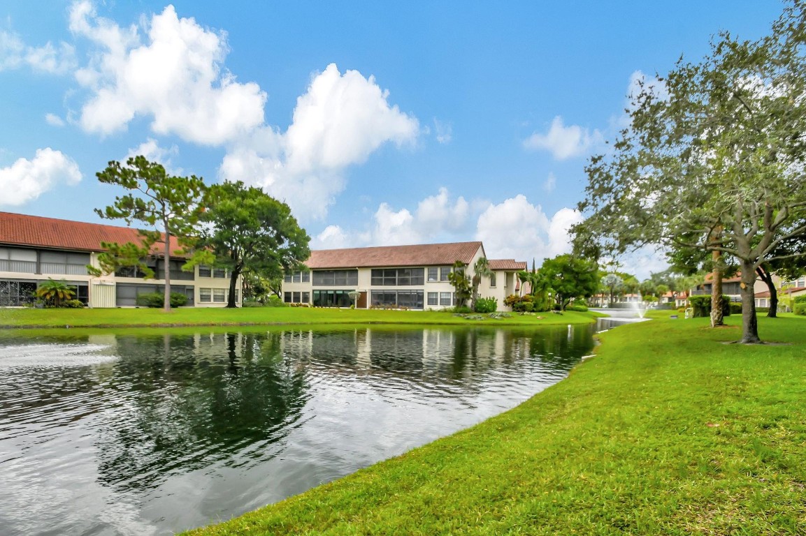 3229 Jog Park Dr 3229