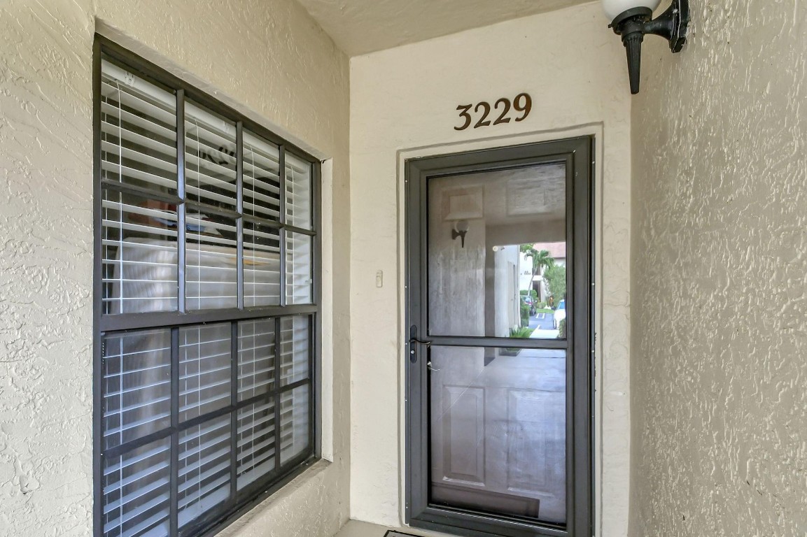 3229 Jog Park Dr 3229