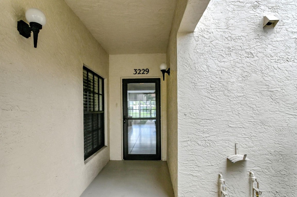 3229 Jog Park Dr 3229