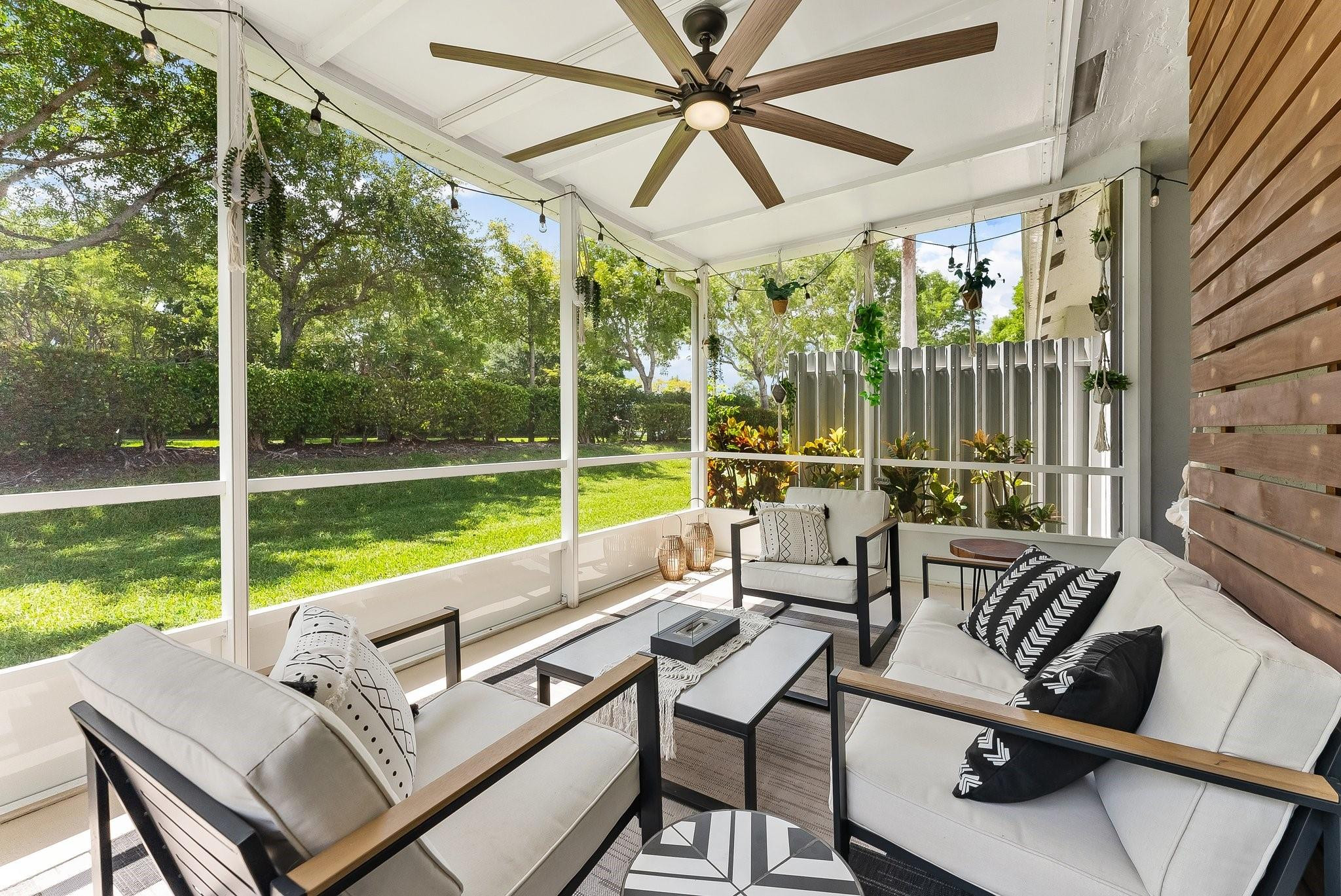 4620 SW 12th Place