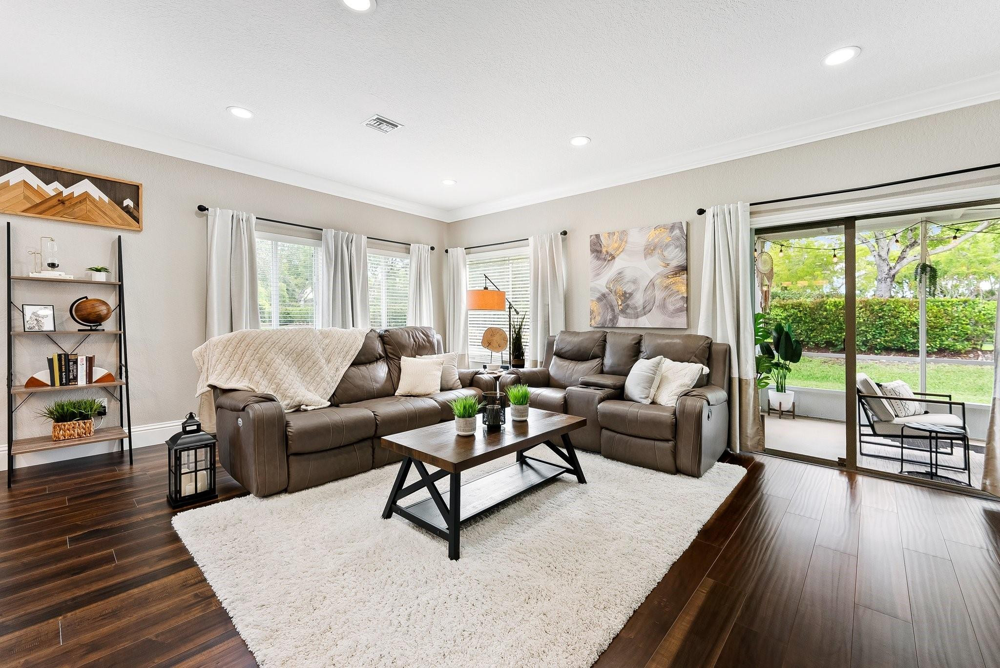 4620 SW 12th Place