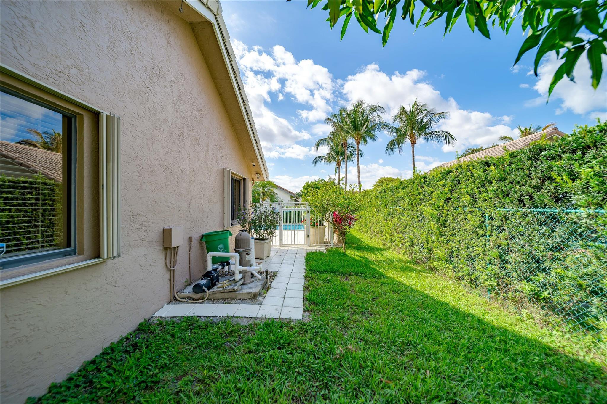 4912 NW 58th Ter