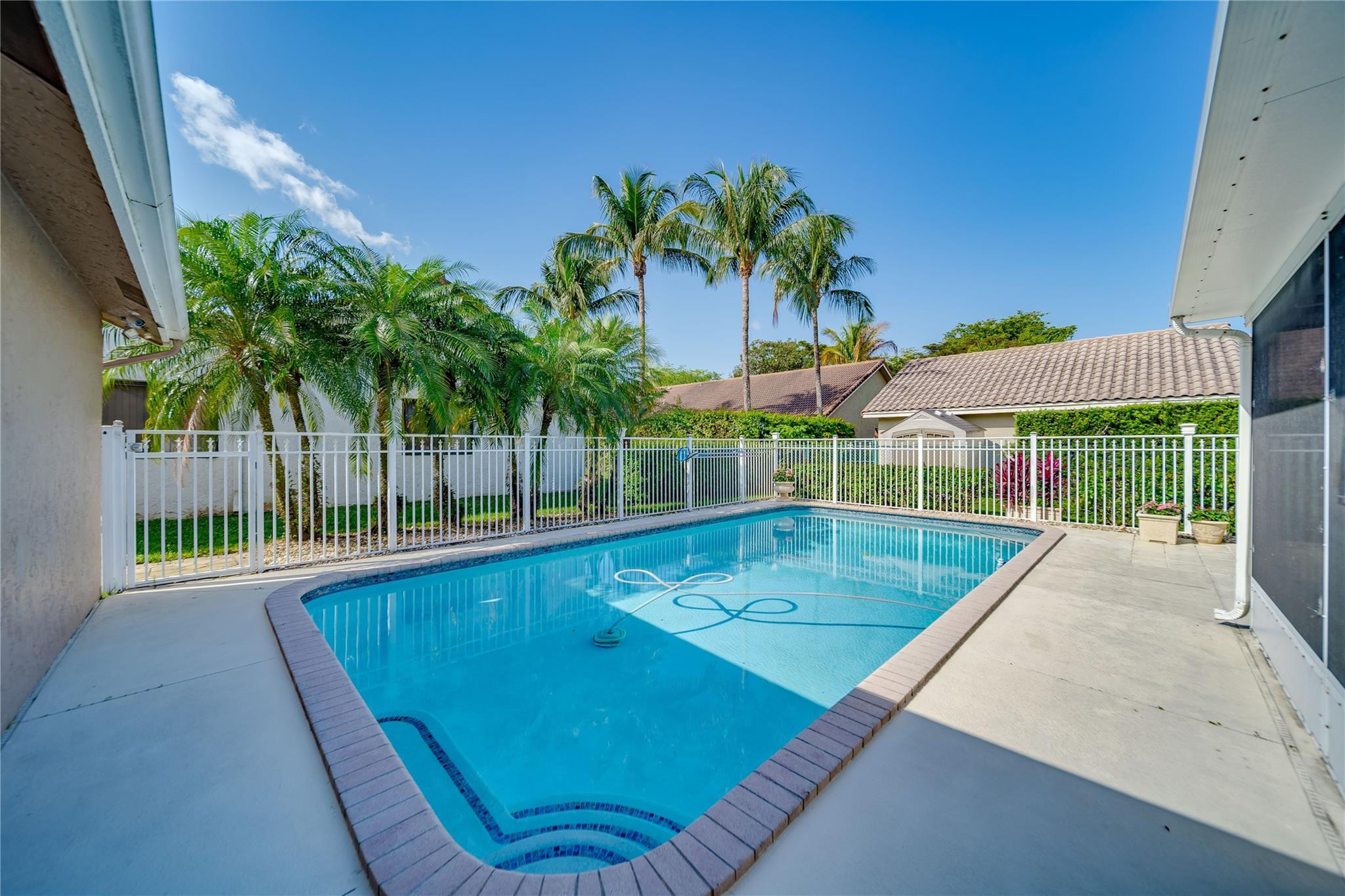 4912 NW 58th Ter