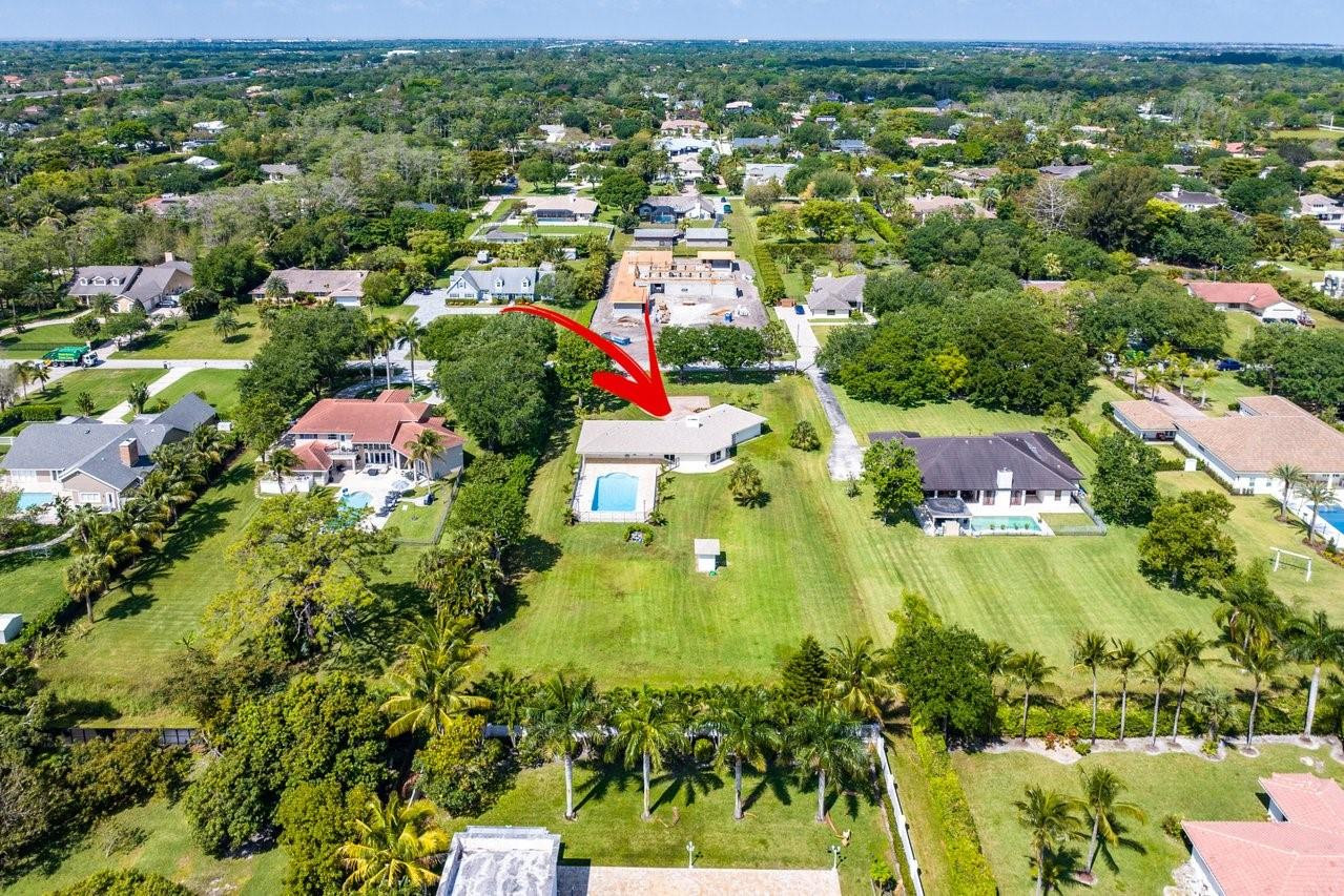 6148 NW 74th Ter
