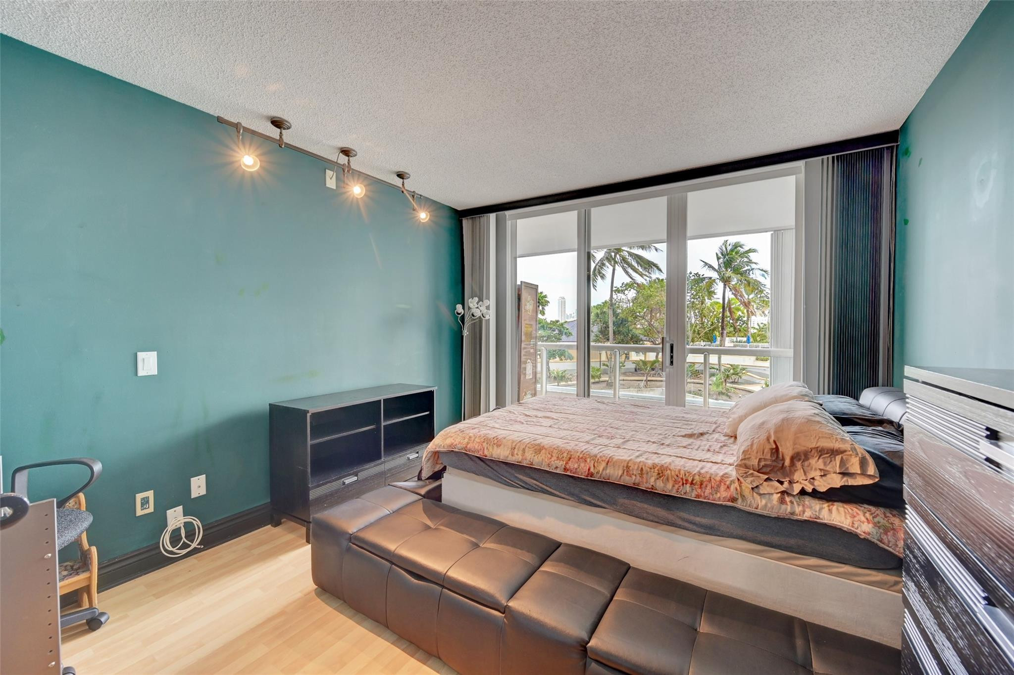 21205 Yacht Club Drive 505
