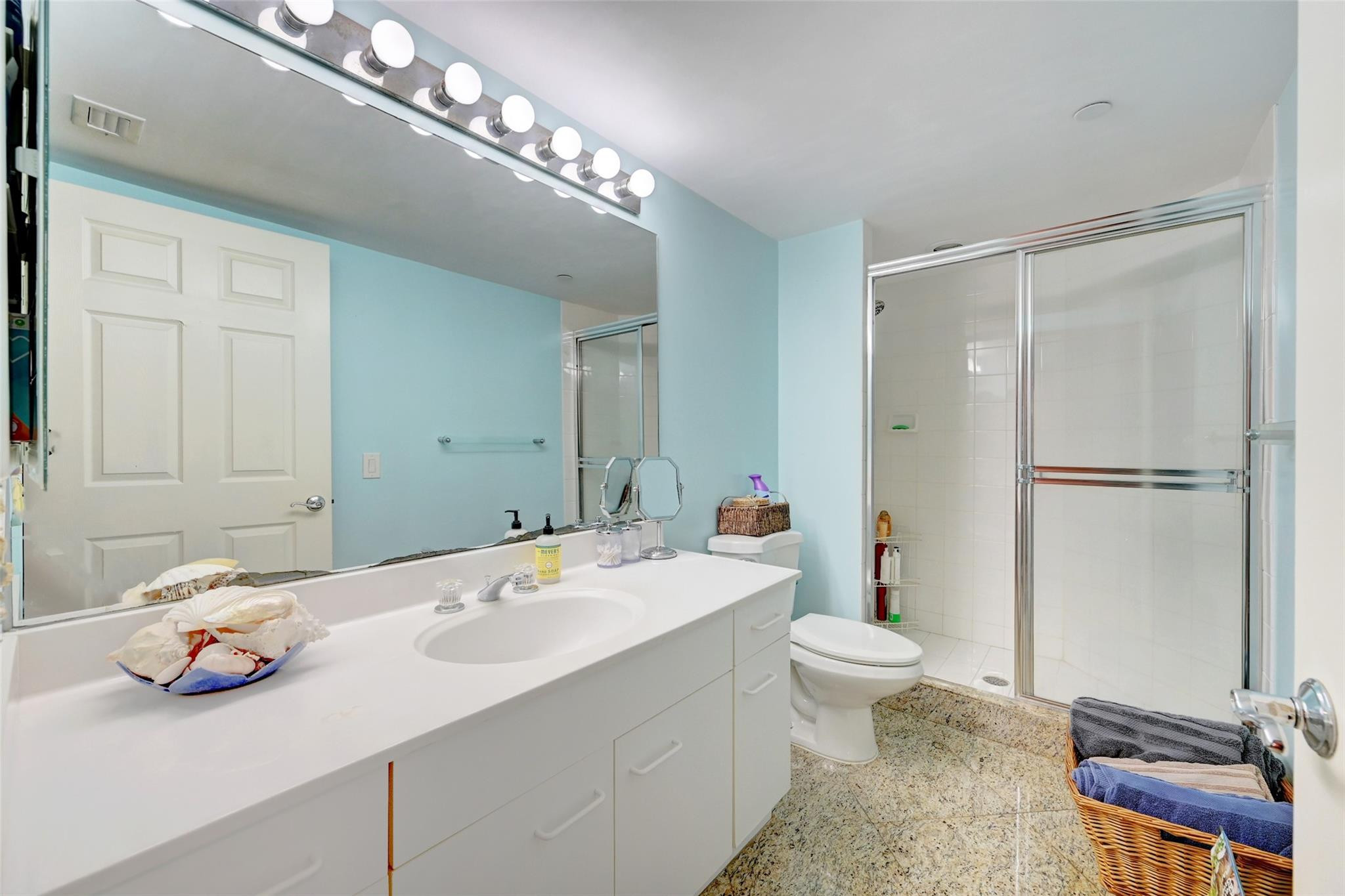21205 Yacht Club Drive 505
