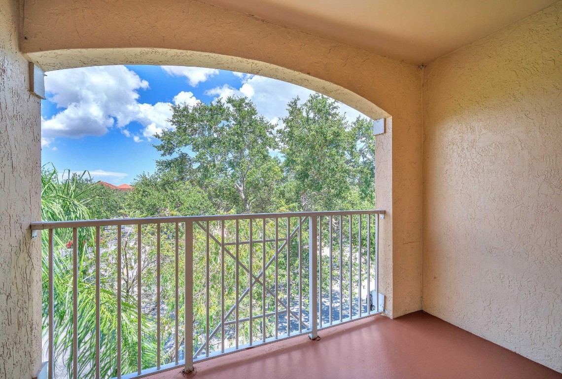 5630 NW 61st St 1317