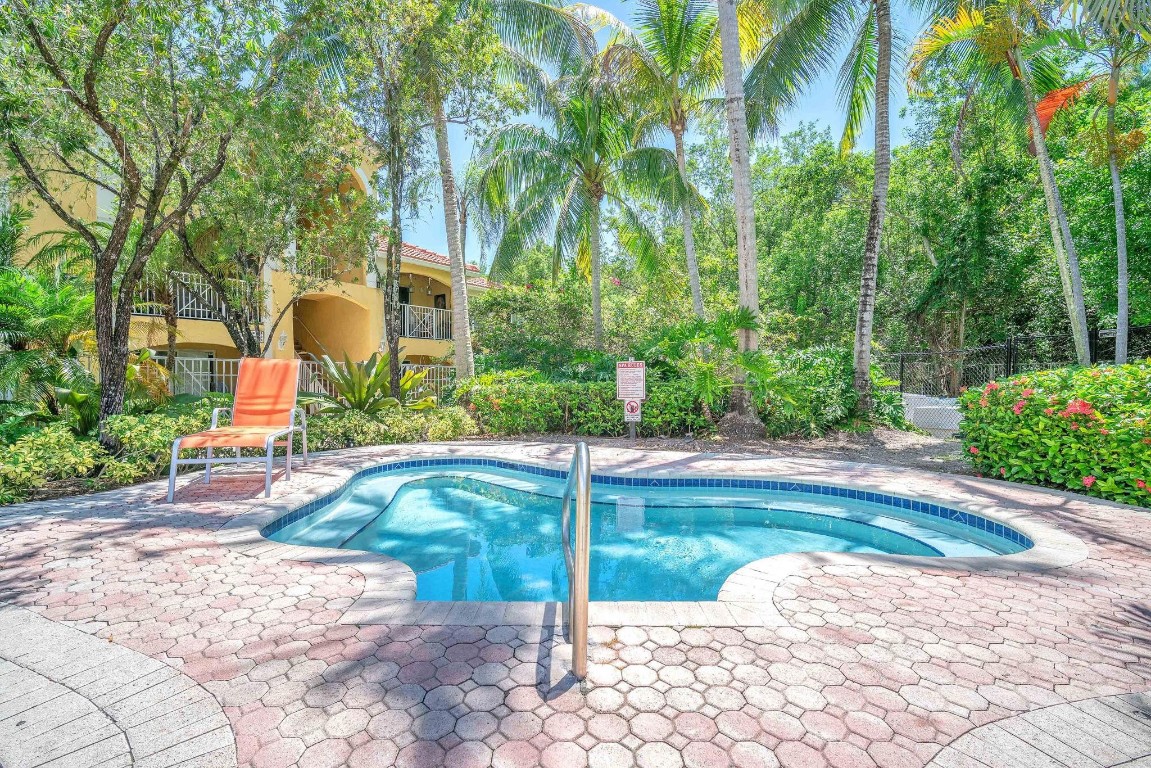 5630 NW 61st St 1317