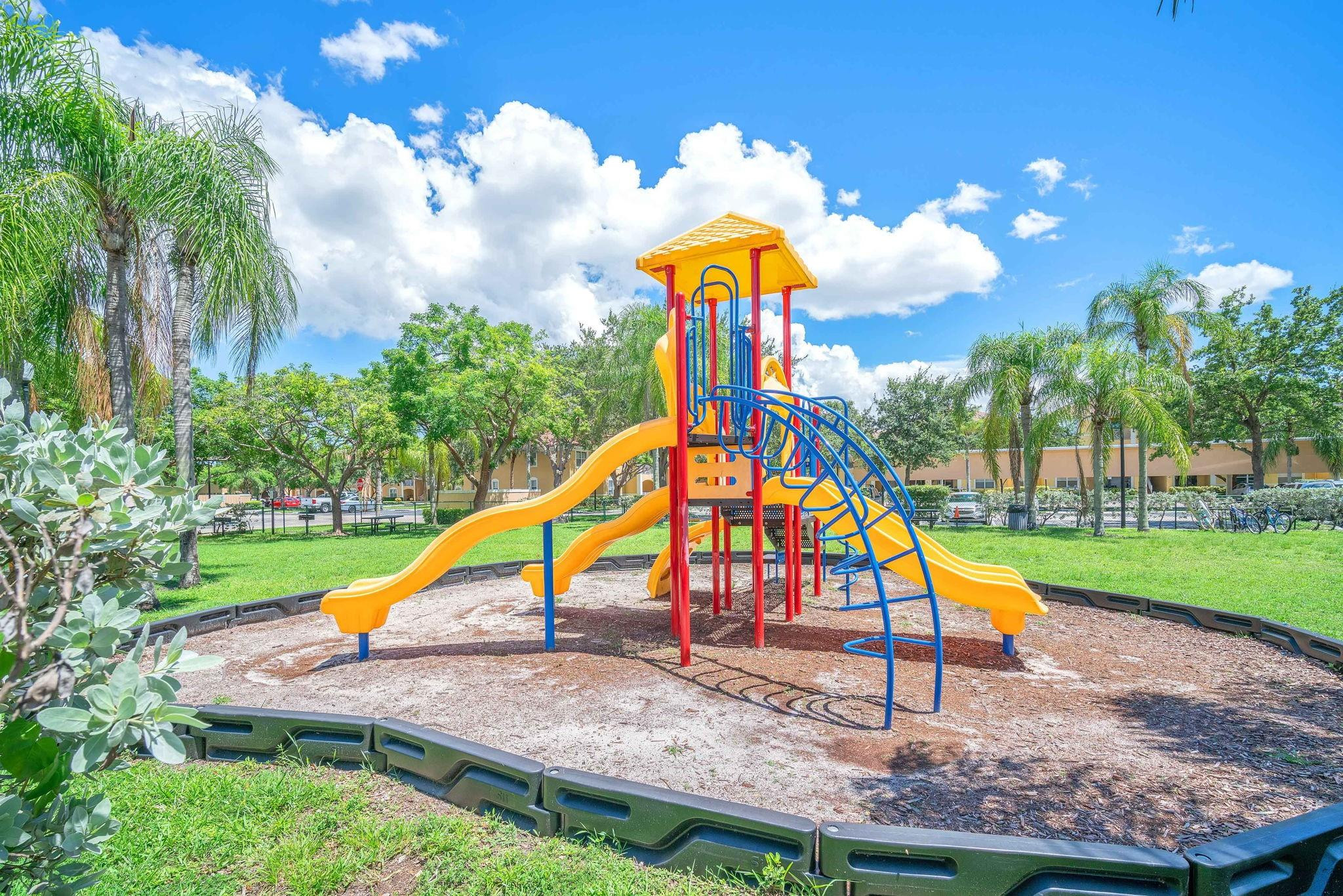 5630 NW 61st St 1317