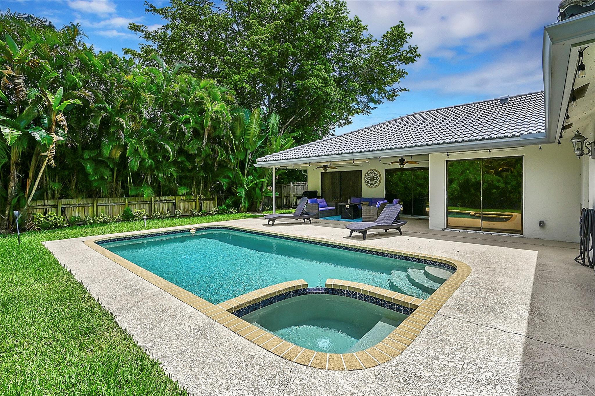 4990 NW 59th Way
