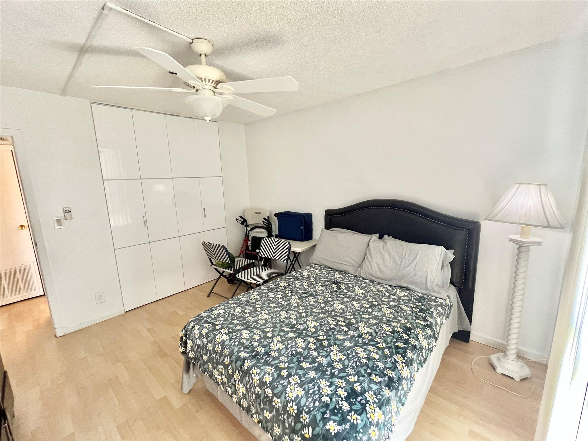 3475 N Country Club Dr 408