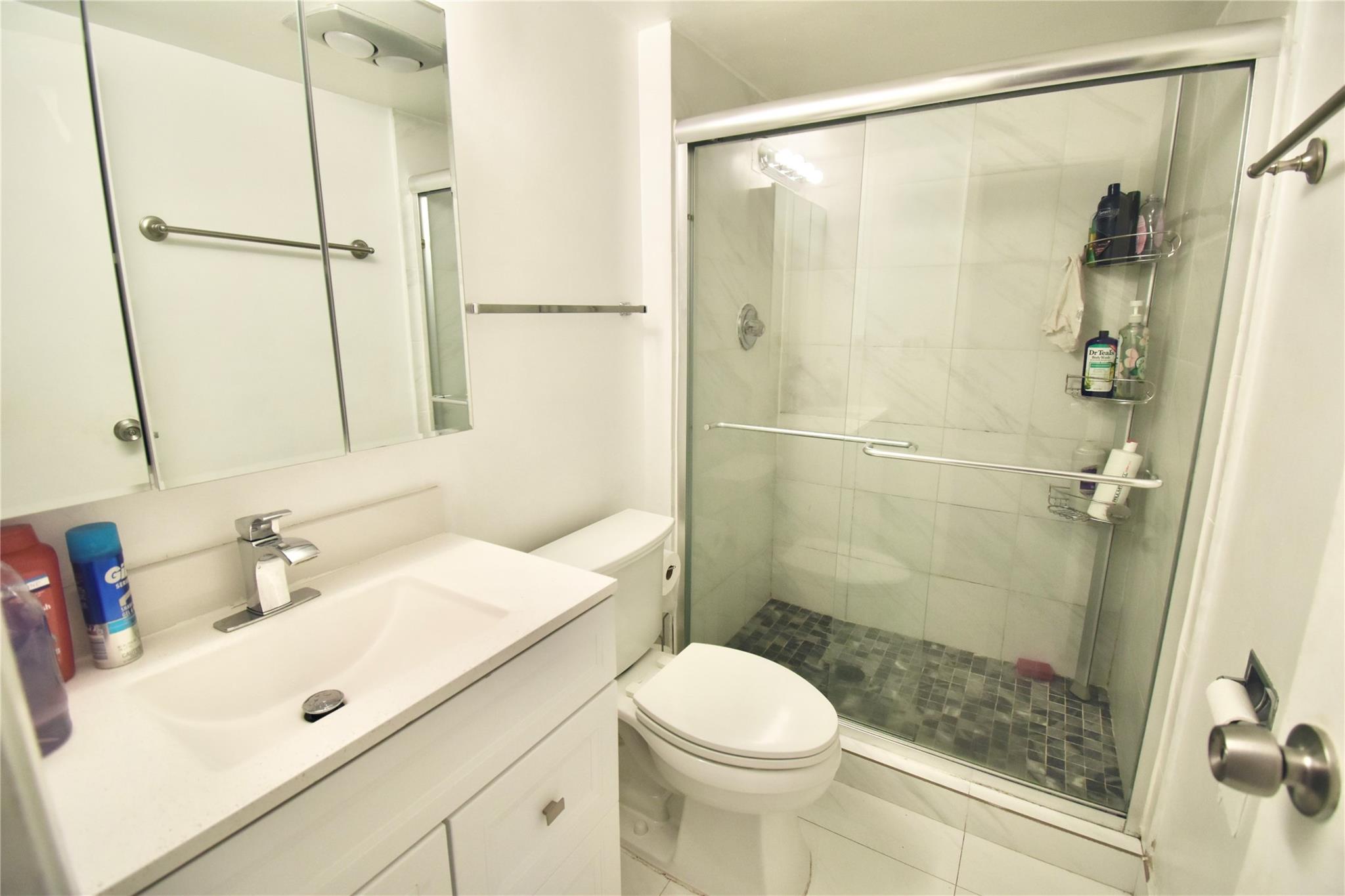 3475 N Country Club Dr 408