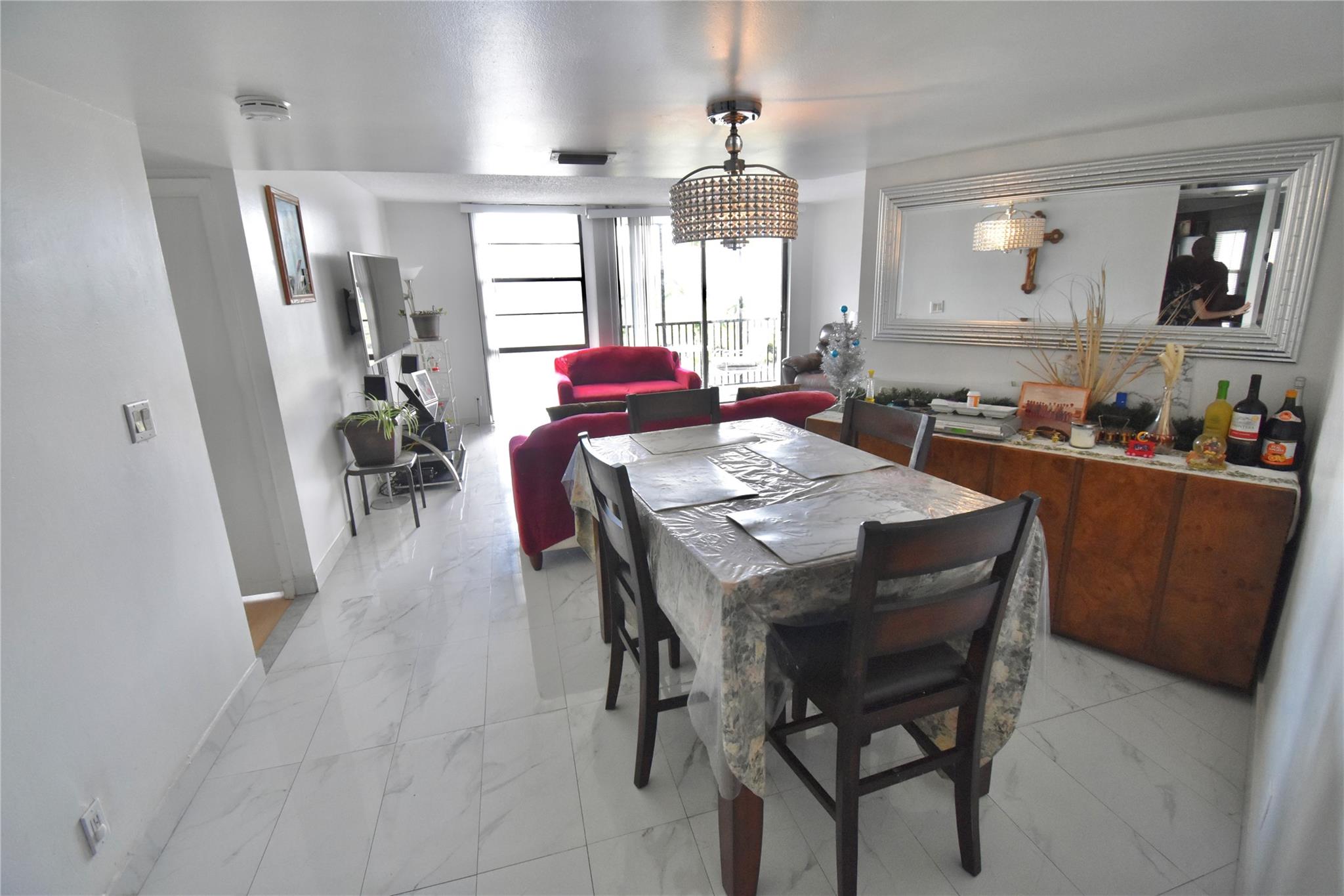 3475 N Country Club Dr 408