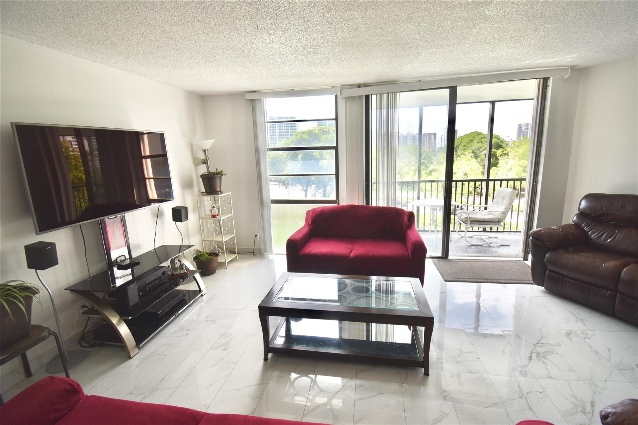 3475 N Country Club Dr 408