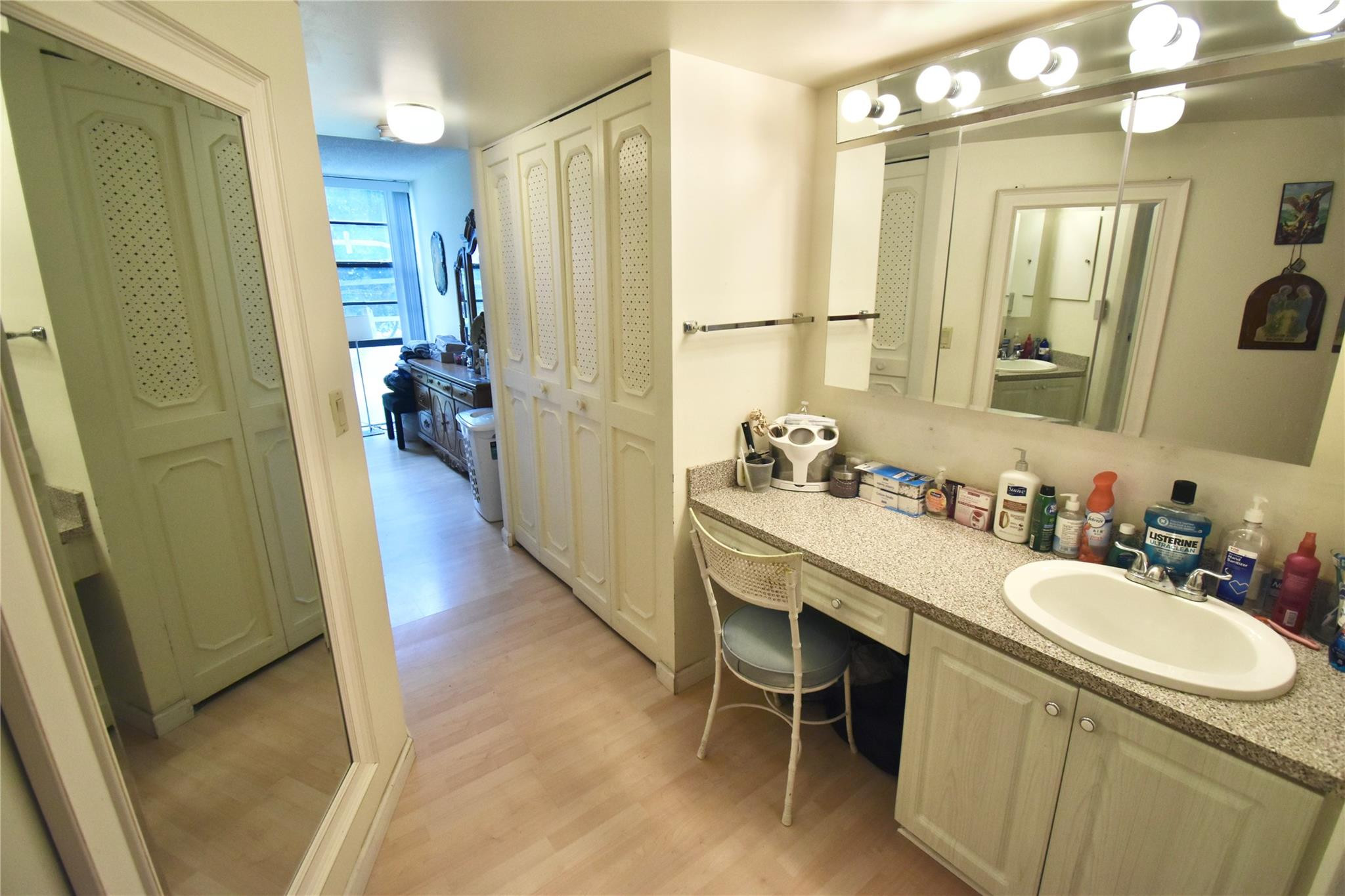 3475 N Country Club Dr 408