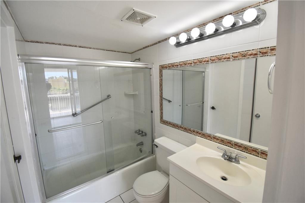 1800 NW 24th Ave 203