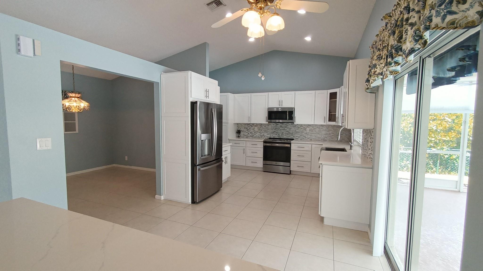 9712 NW 46th Mnr